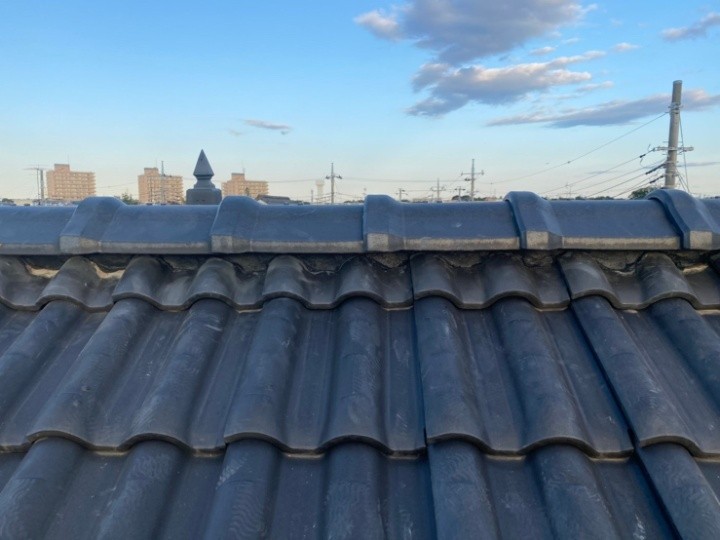 棟瓦の積み直し作業