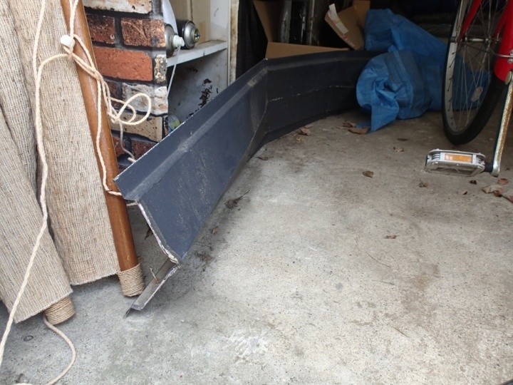 落下してしまった棟板金の確認