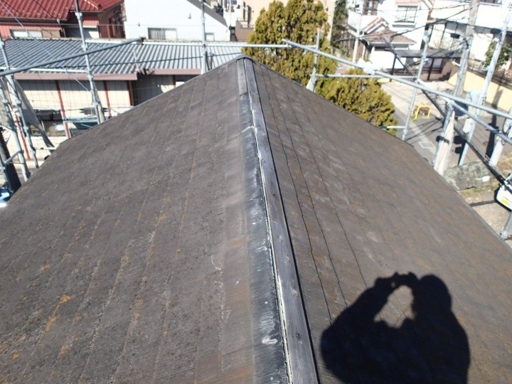 既存棟板金の撤去と下地の交換