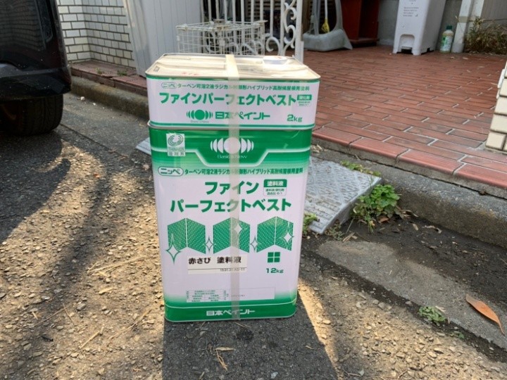 中塗り・上塗りに使用する塗料の準備