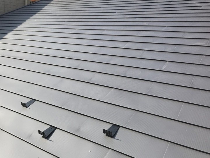 KNルーフの本体葺き