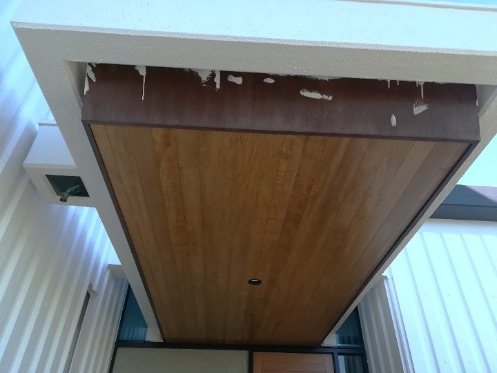 破風と軒天の取り合い部分の劣化