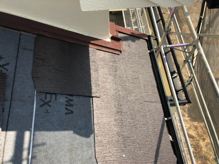 防水紙（ルーフィング）の敷設