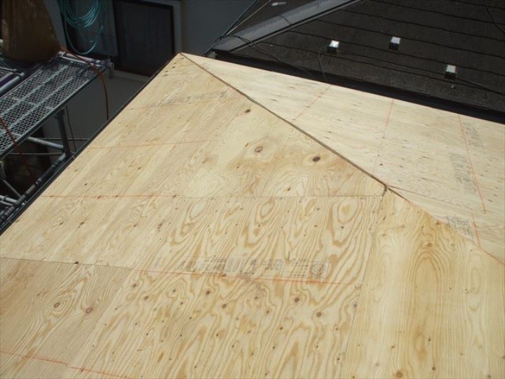 下地合板の増し張り