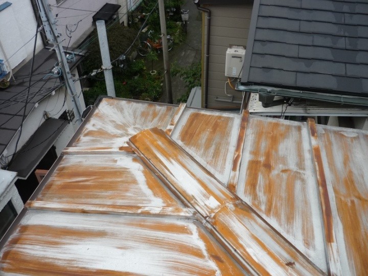 谷部分の塗膜劣化