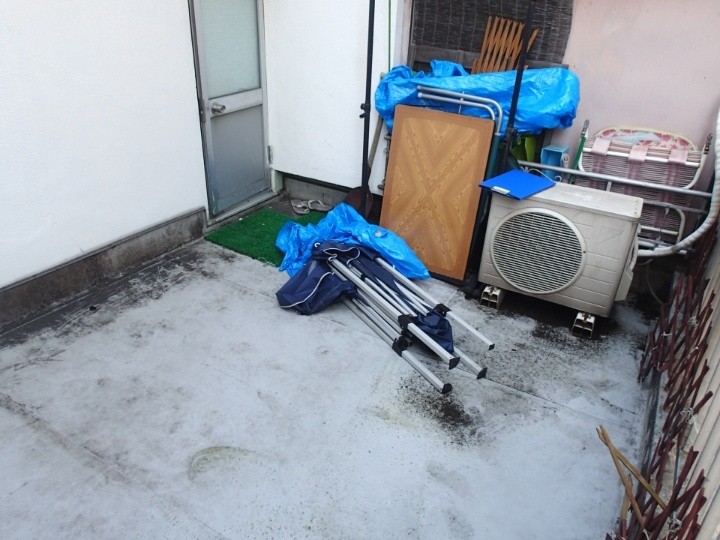 バルコニー床面の劣化状況