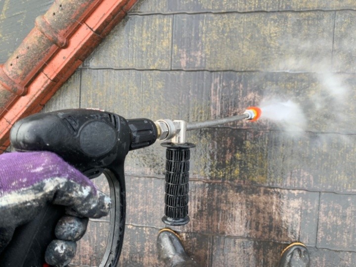 高圧洗浄で屋根をリセット