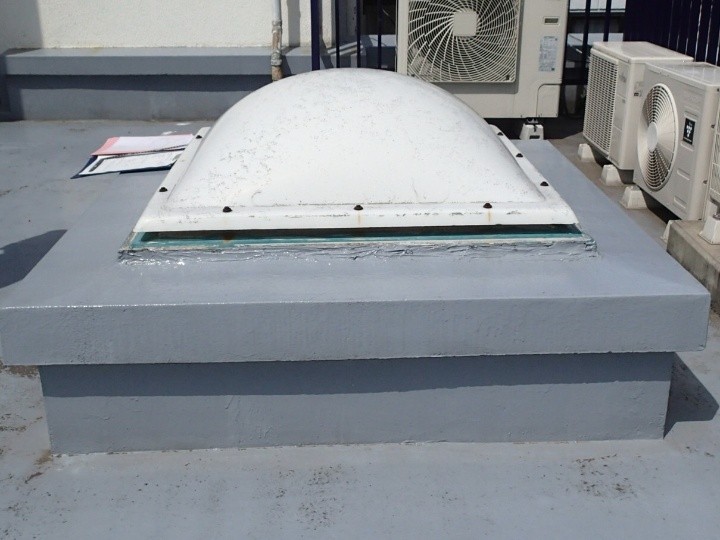 もう一方の天窓を採寸