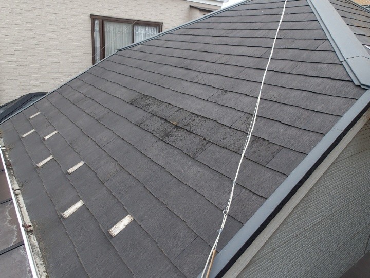 スレート屋根を点検