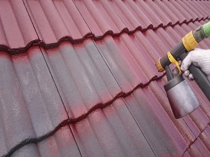 ハイルーフマイルドフッソを用いた屋根塗装工事