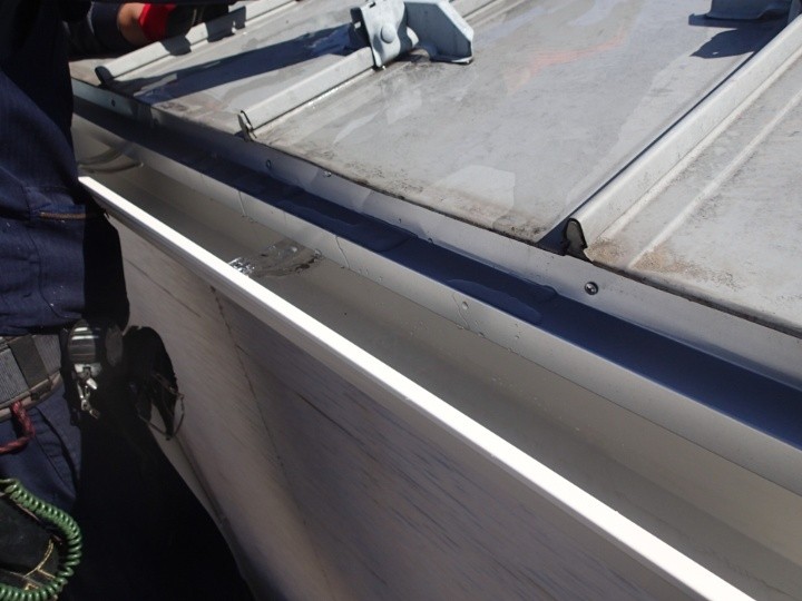 雨樋交換工事が完工した外観