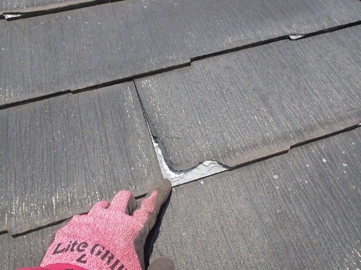 指で触れるだけで分かる脆さ