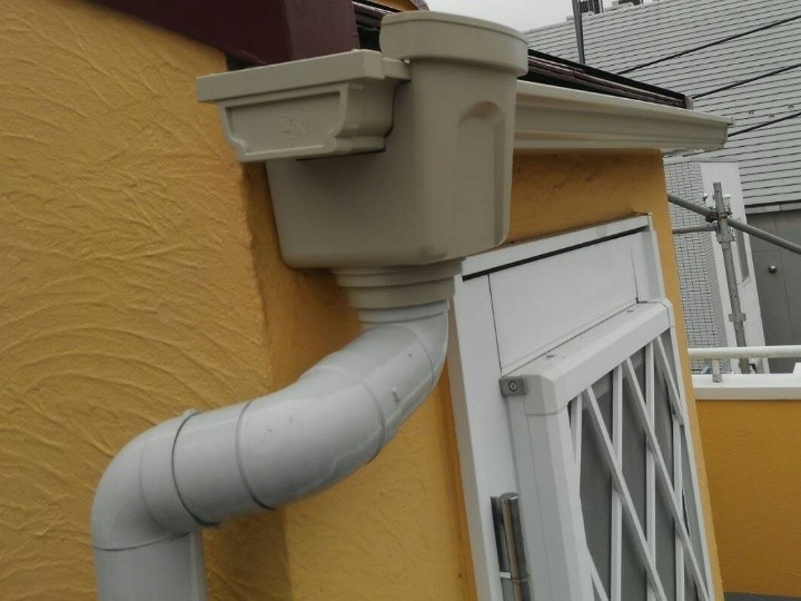 トーヘン117雨樋を新しく交換工事した外観