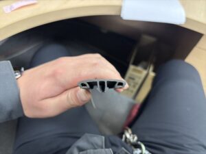 既存に適合するパーツを用意する必要があります