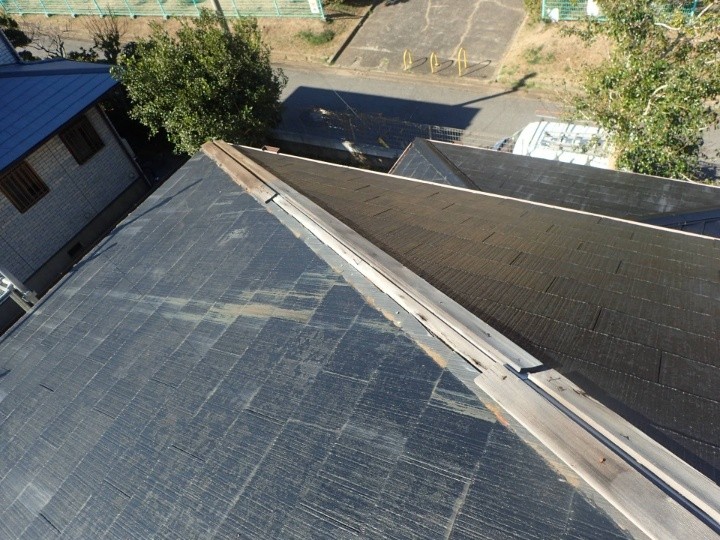 既存棟板金の撤去と下地確認