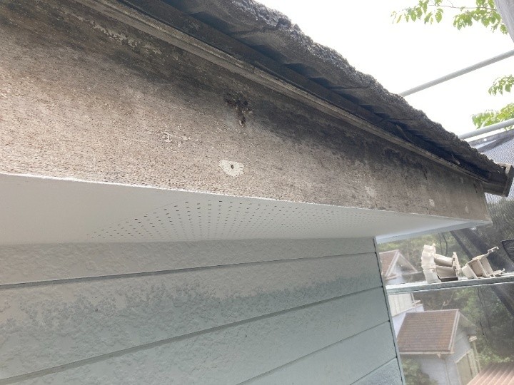 既存金具と雨樋の撤去