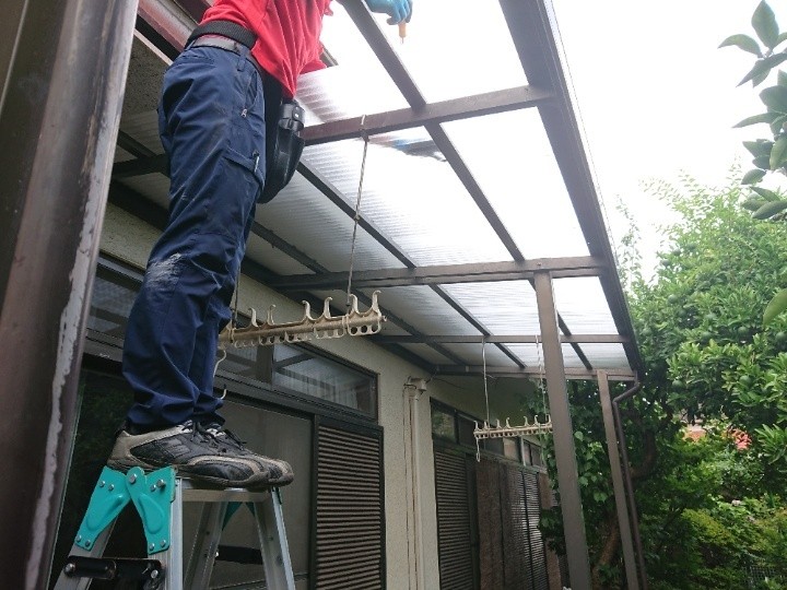 ポリカーボネート波板の取り付け