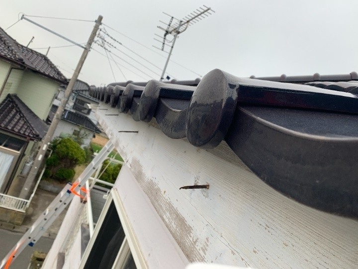 雨樋が外れたままになっている箇所