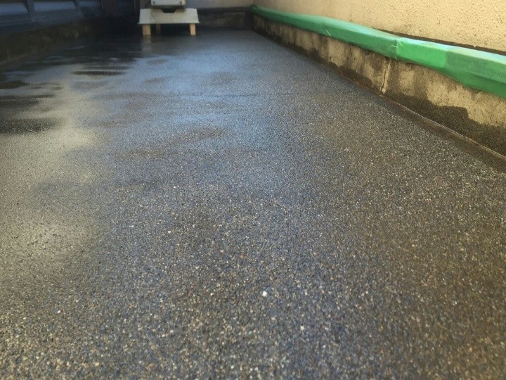 ベランダの高圧洗浄