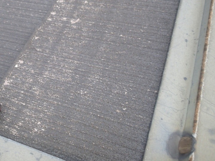 スレート表面の細かな雹痕