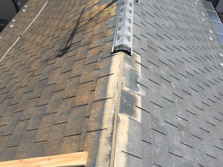 貫板および周辺瓦の撤去・清掃