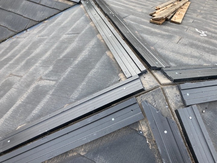 新しい樹脂製貫板の設置