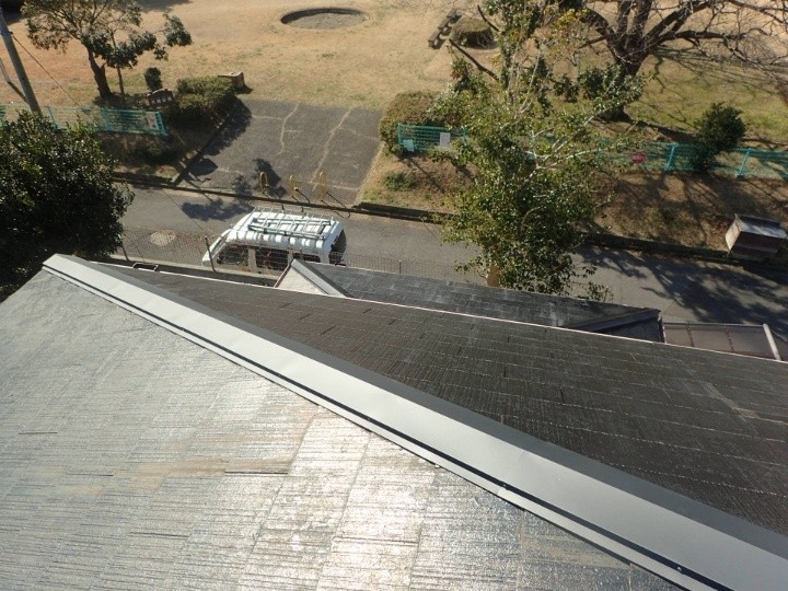 新規棟板金の取り付け