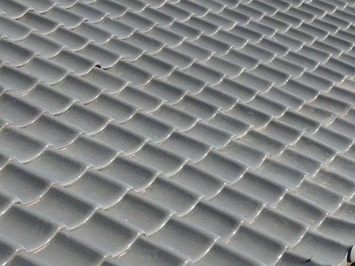 瓦を新しく葺き直し完成