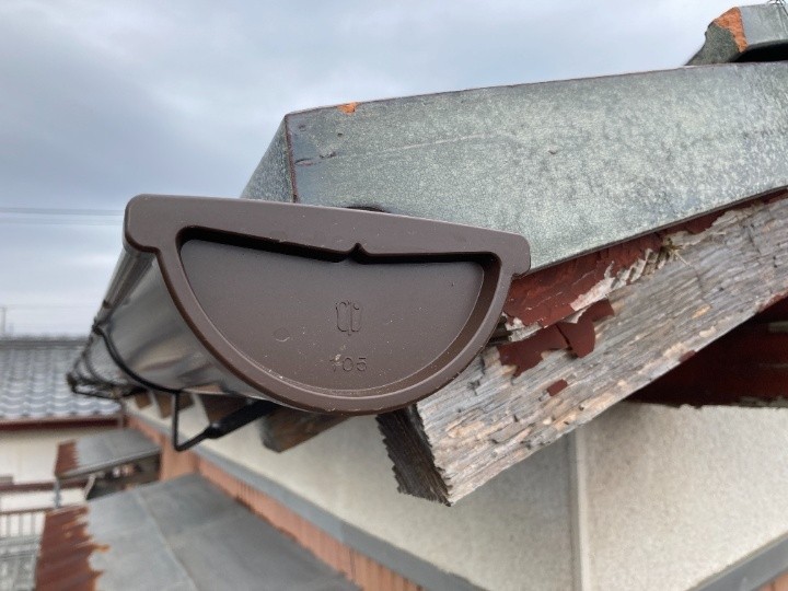 雨樋端部のエンドキャップ取付