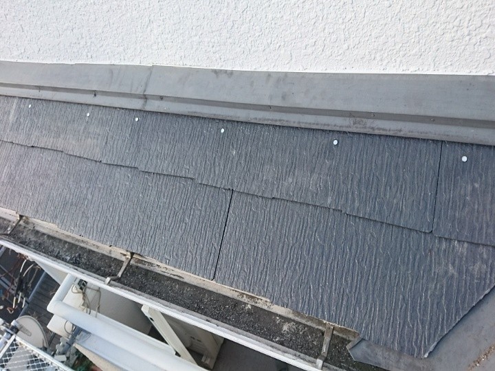 新しいスレート材の設置（2箇所目）