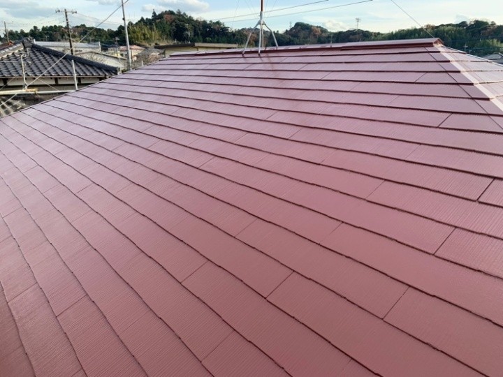 上塗りで耐久性を強化