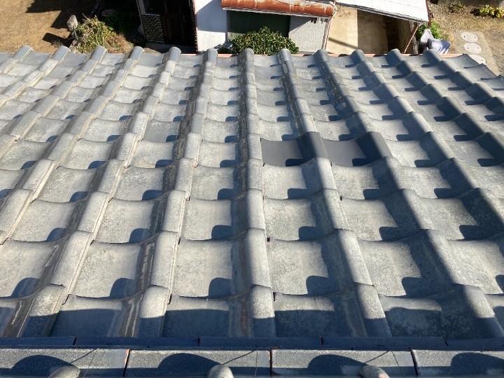 捲れた瓦の補修