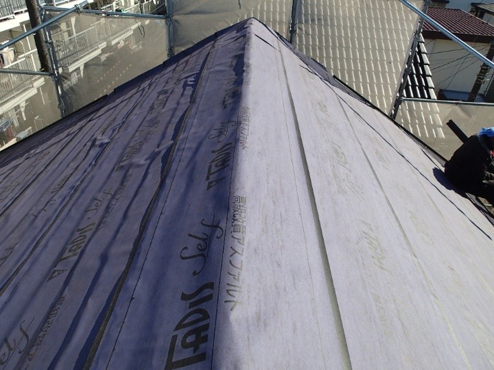 屋根の防水紙（ルーフィング）施工