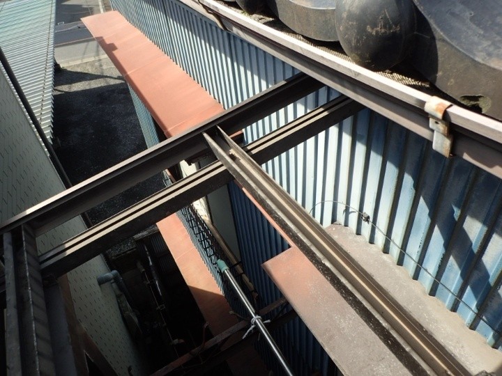 下地となるアルミフレームの最終確認