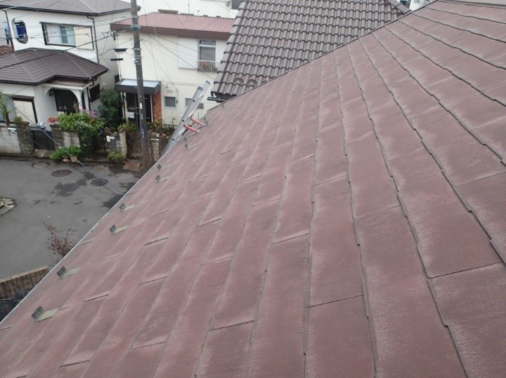 屋根全体の退色と摩耗