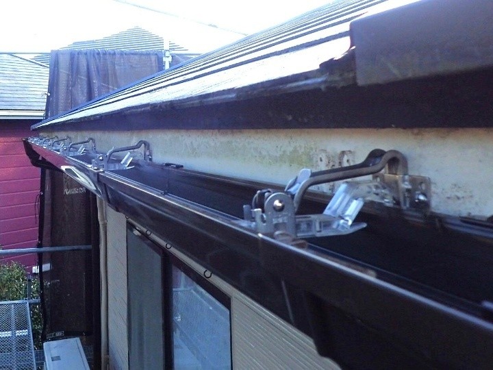 雨樋の交換作業