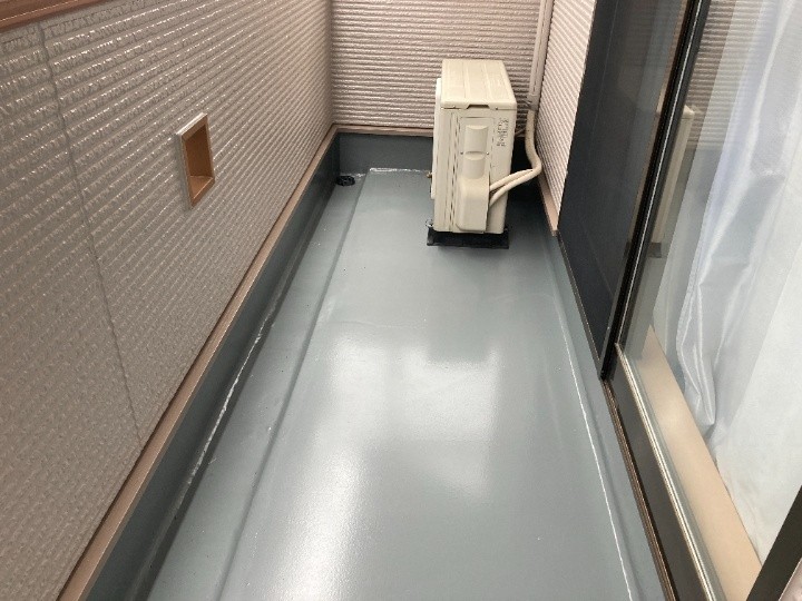 ウレタン防水工事を実施してメンテナンスしたベランダ防水