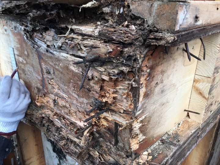 切り出し部分を墨出ししていきます