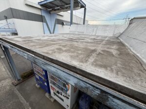 屋根はシート防水