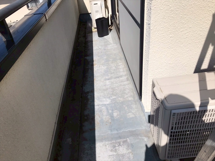 バルコニーも劣化しておりました