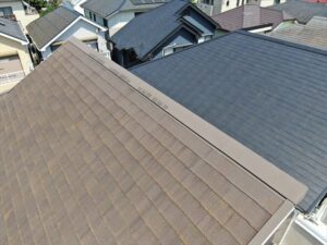 棟板金の中に換気棟が含まれていることも確認できました