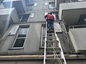 屋外から点検