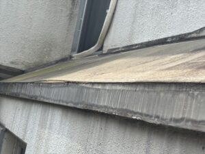 屋根パネルの浮き