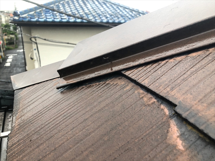 棟板金端部の浮き