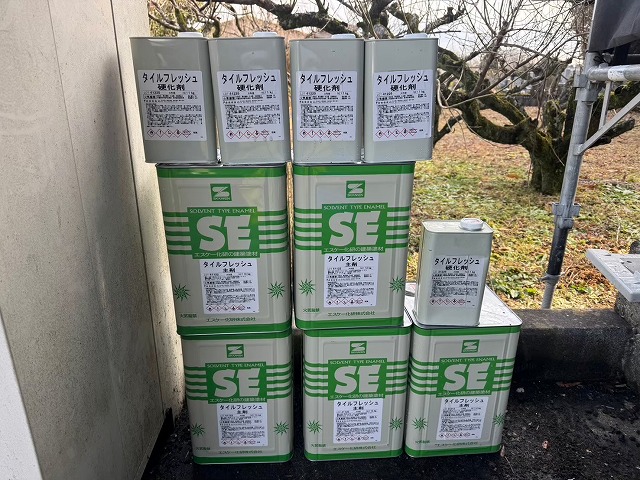 アパート建物タイル外壁塗装リフォームで使用する「タイルフレッシュ」