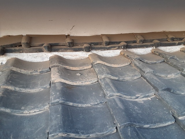 土瓦屋根の葺き止め