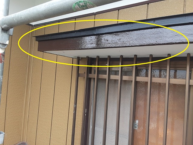 破風板と軒天の塗装工事