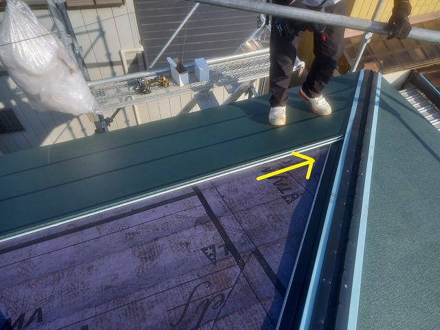 板金屋根取り付け