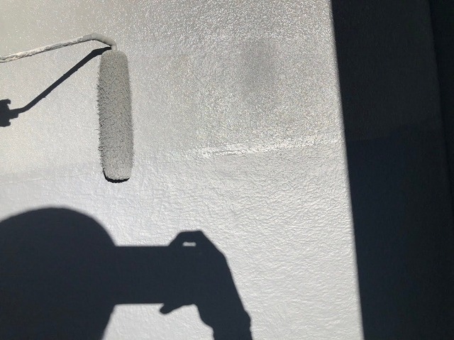 「フローンFRP防水面用アクアトップ」を用いた塗り替え状況