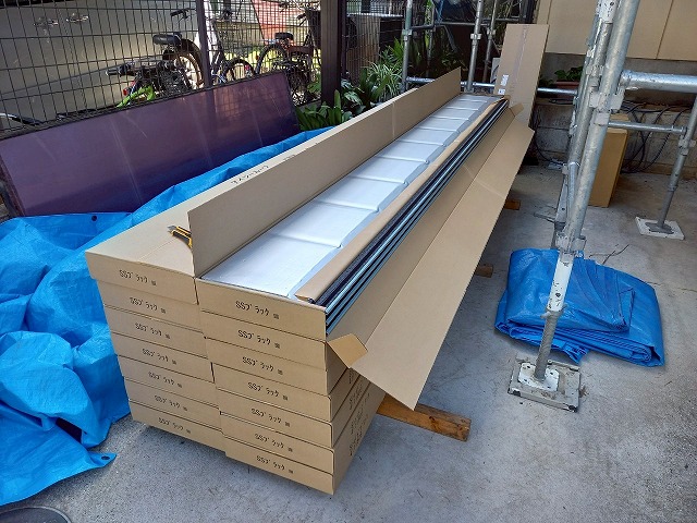 屋根カバー工事で使用する超高耐久ガルバ屋根「スーパーガルテクト」